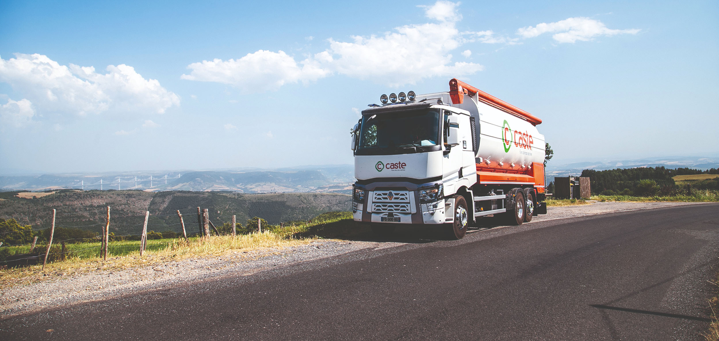 Camion Caste Aliment sur la route